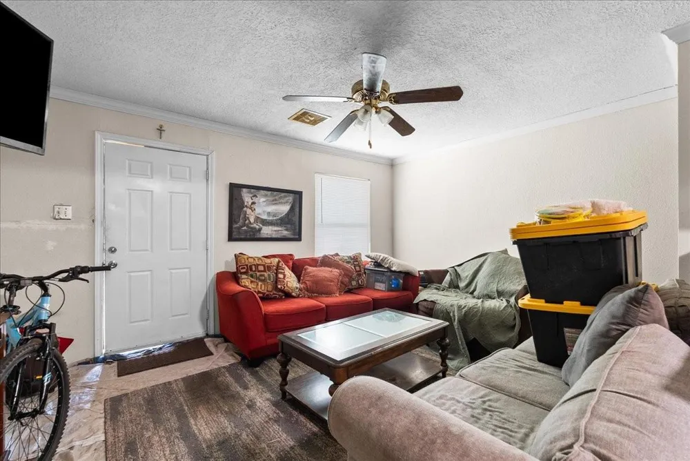 3010 Fern Street Pasadena, TX 77503