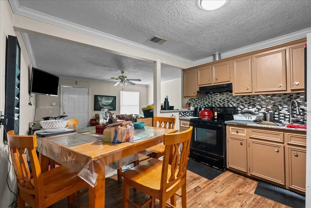 3010 Fern Street Pasadena, TX 77503