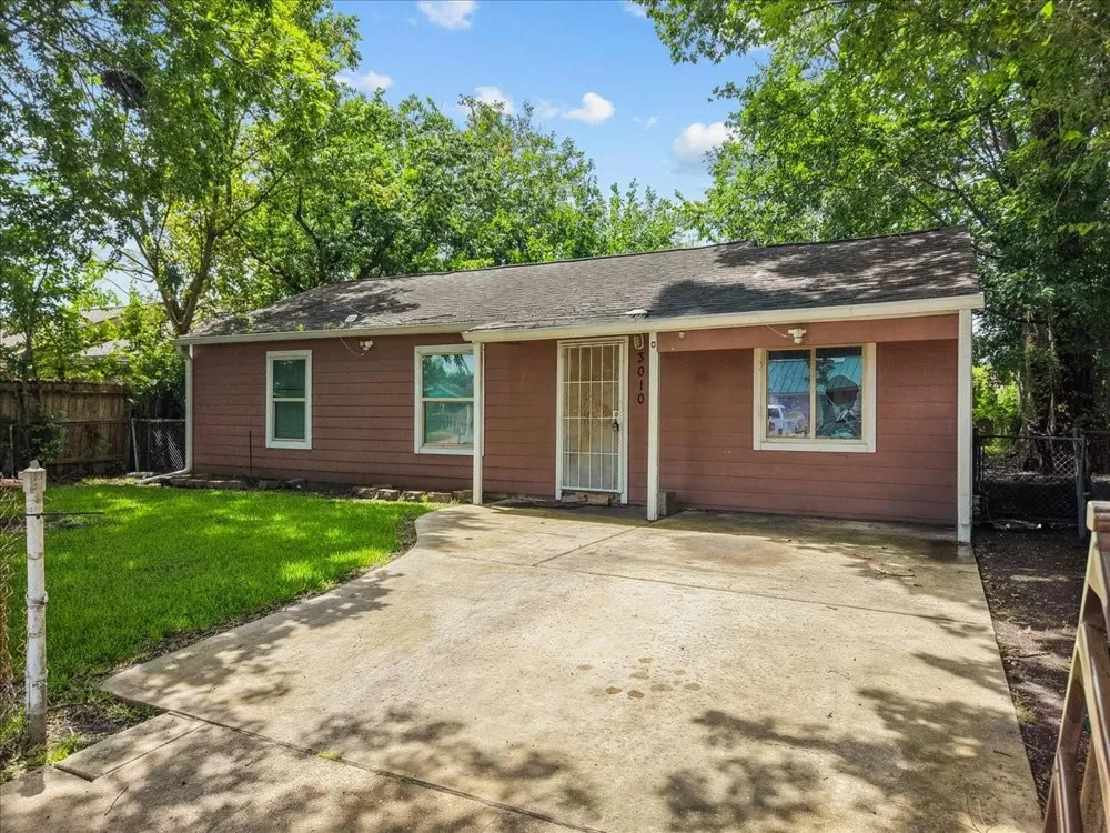 3010 Fern Street Pasadena, TX 77503