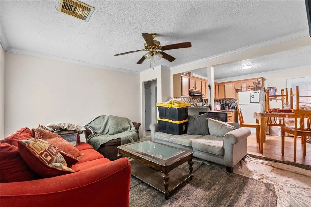 3010 Fern Street Pasadena, TX 77503