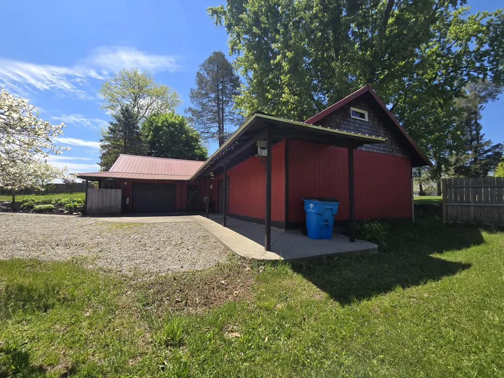 27546 Wait Road Sturgis, MI 49091