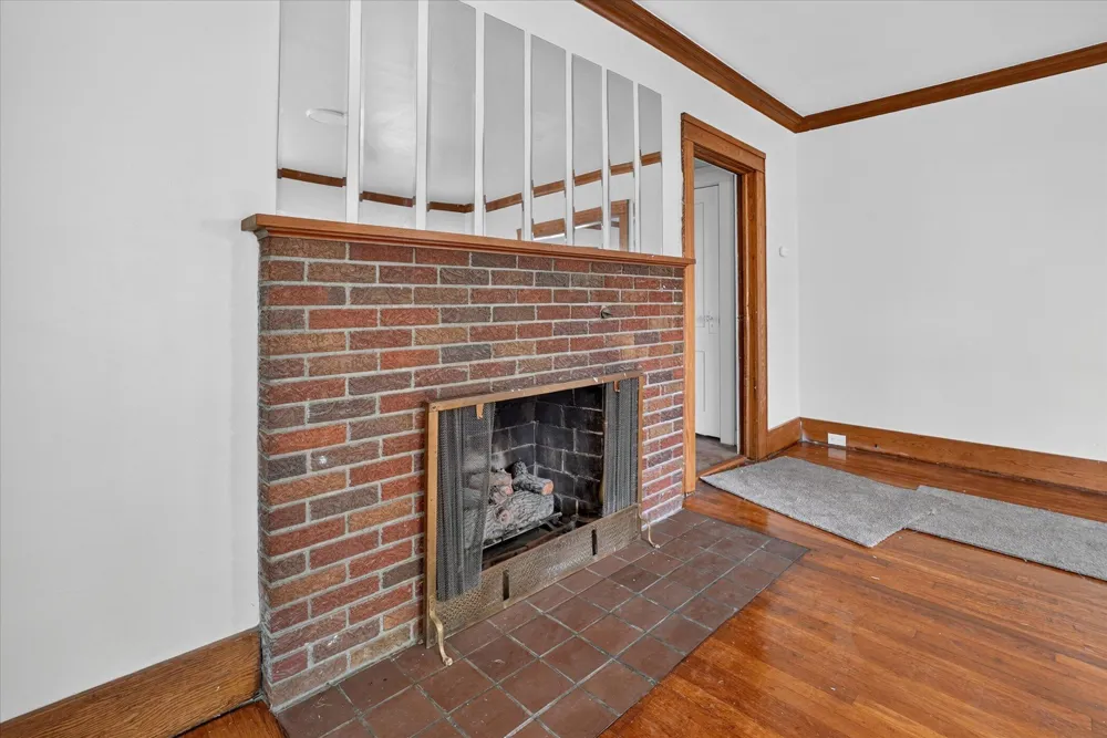 939 Backus Street Jackson, MI 49202
