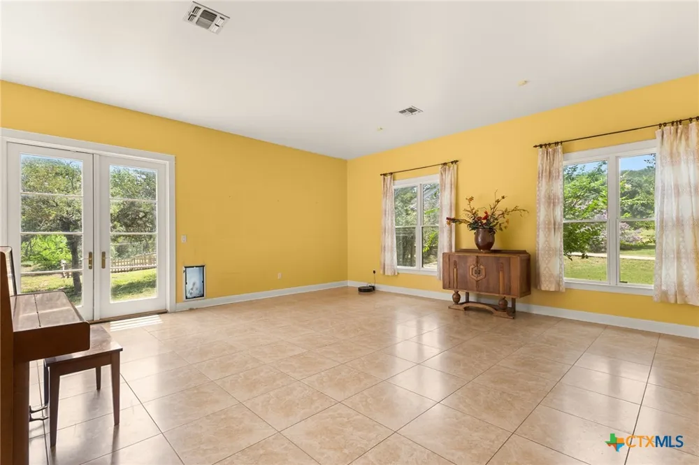 2188 Bretzke Lane New Braunfels, TX 78132