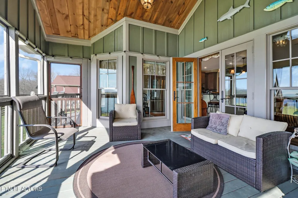 1201 Bridle Trl Spencer, TN 38585