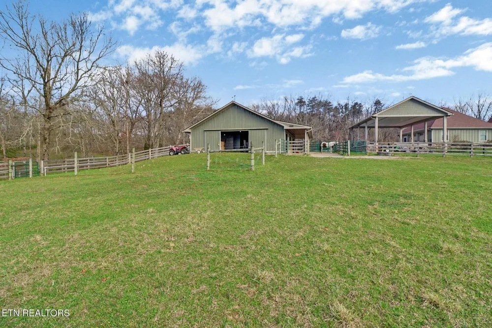 1201 Bridle Trl Spencer, TN 38585