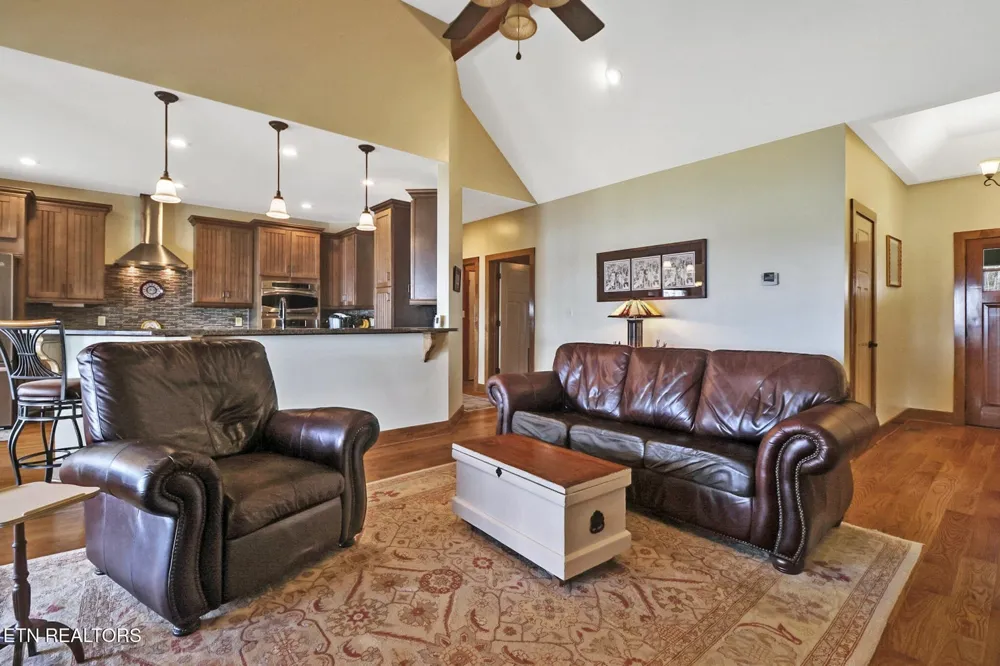 1201 Bridle Trl Spencer, TN 38585