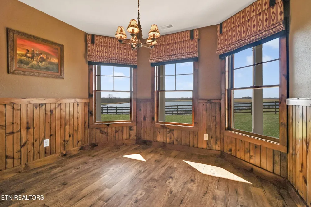 1201 Bridle Trl Spencer, TN 38585