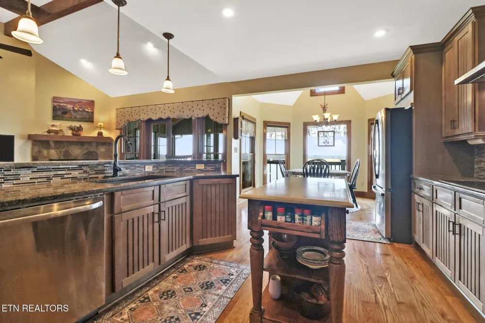 1201 Bridle Trl Spencer, TN 38585