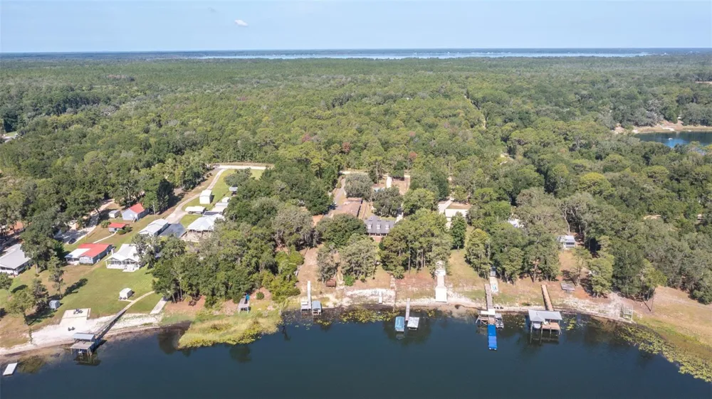 8443 LILLY LAKE ROAD Melrose, FL 32666