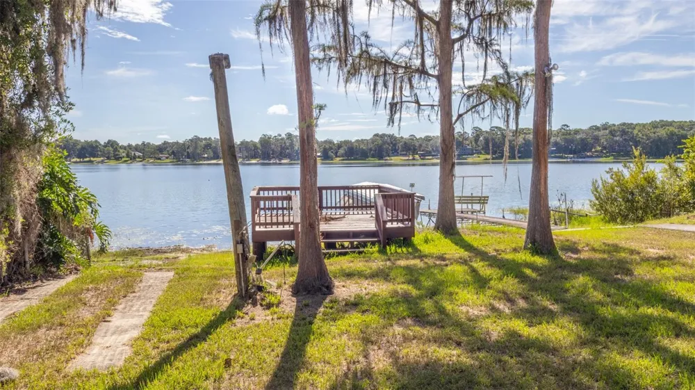 8443 LILLY LAKE ROAD Melrose, FL 32666