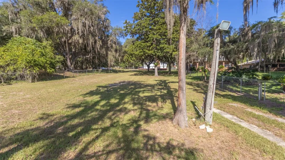 8443 LILLY LAKE ROAD Melrose, FL 32666