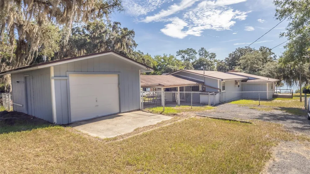 8443 LILLY LAKE ROAD Melrose, FL 32666