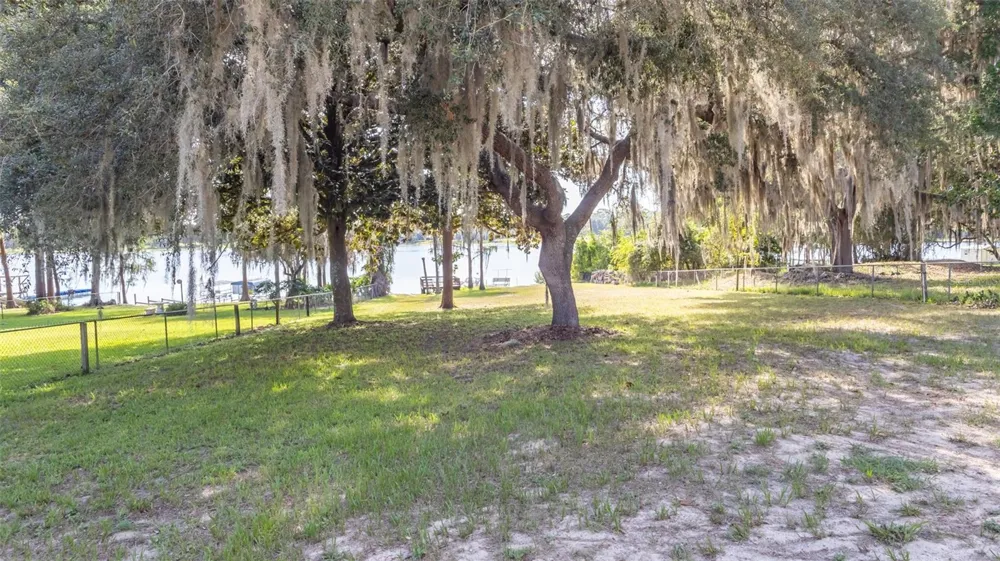 8443 LILLY LAKE ROAD Melrose, FL 32666