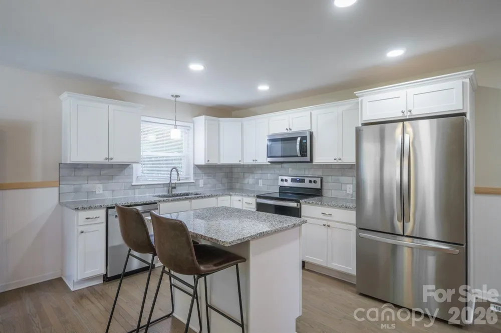 200 Point Circle Belmont, NC 28012