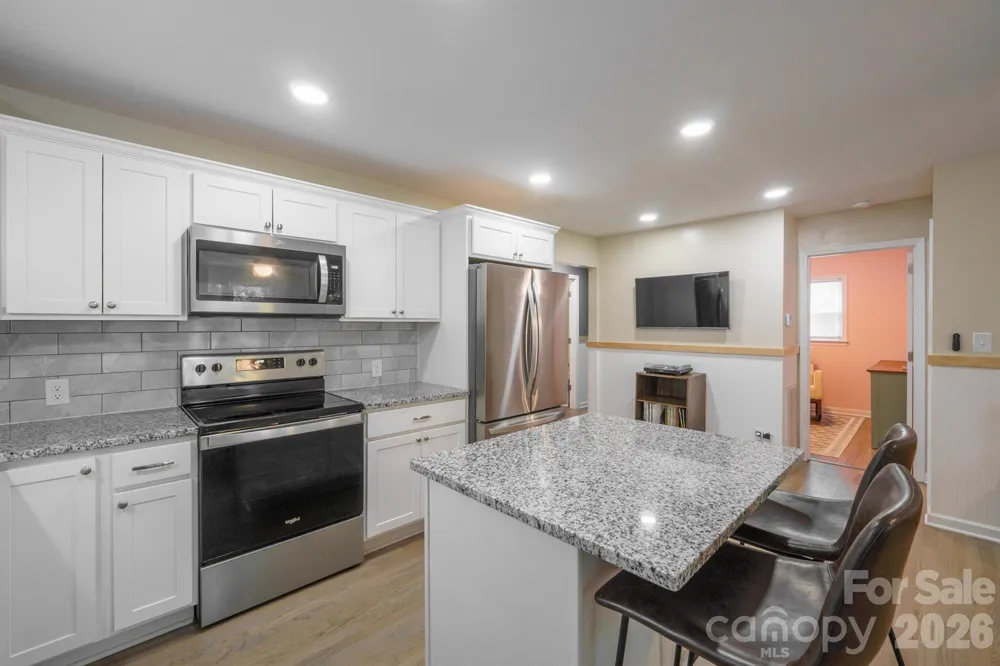 200 Point Circle Belmont, NC 28012