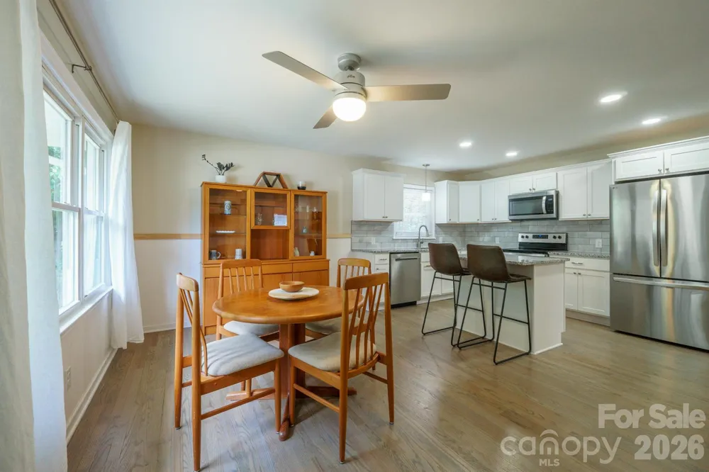 200 Point Circle Belmont, NC 28012