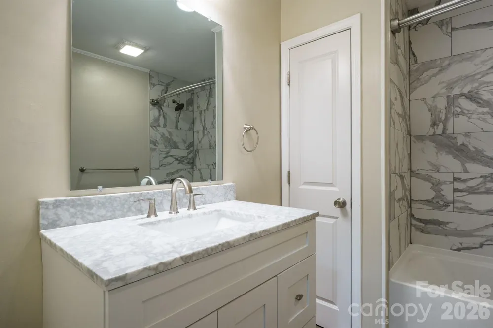 200 Point Circle Belmont, NC 28012