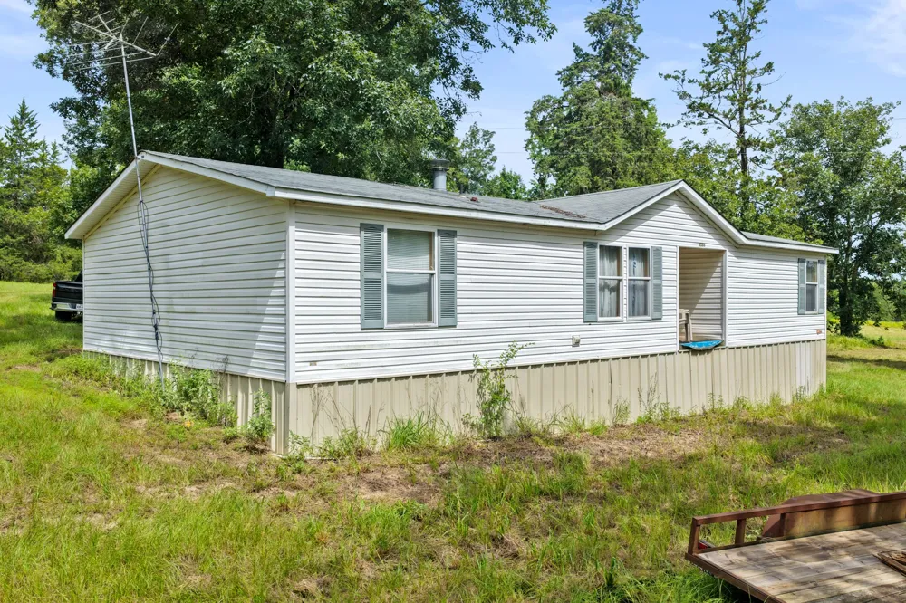 1381 COUNTY ROAD 1763 Linden, TX 75563