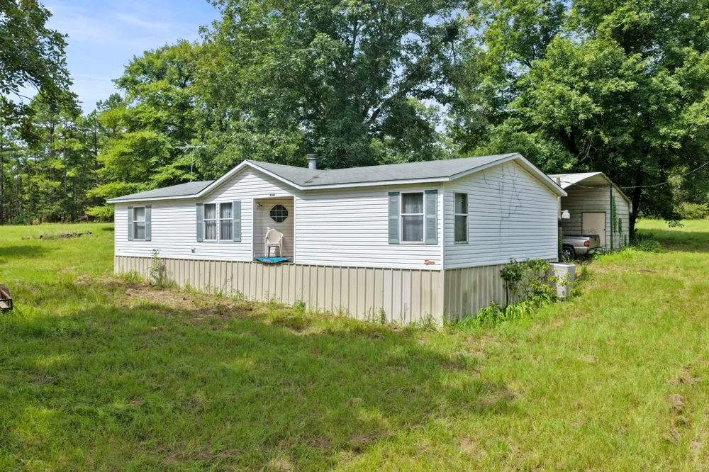 1381 COUNTY ROAD 1763 Linden, TX 75563