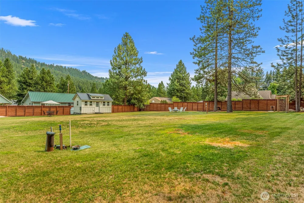 17993 River Road Leavenworth, WA 98826
