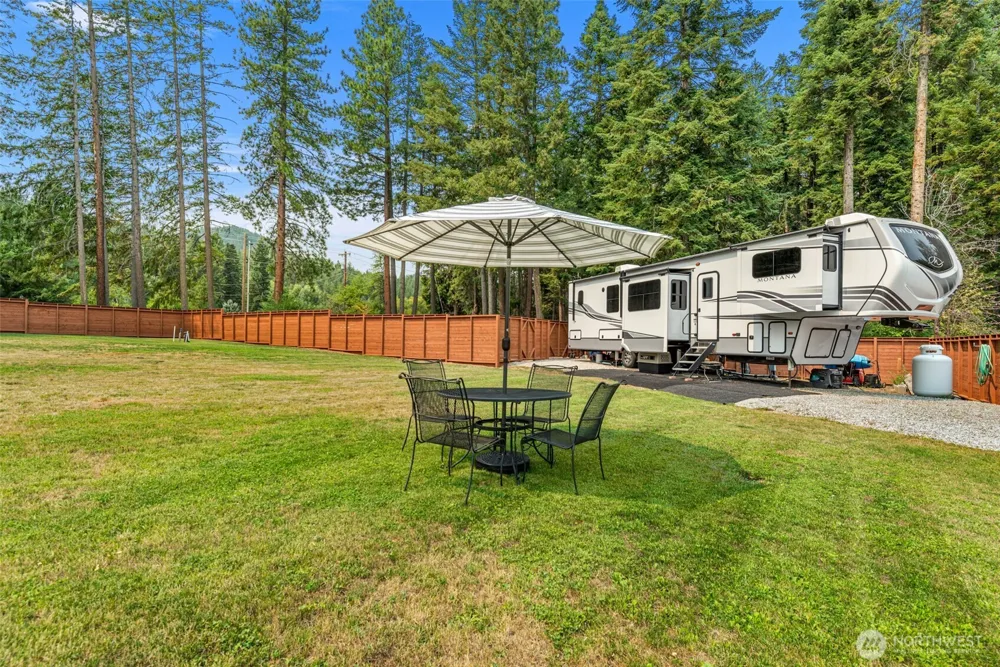 17993 River Road Leavenworth, WA 98826
