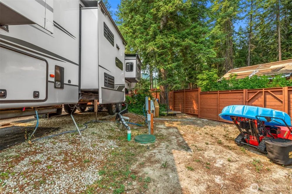 17993 River Road Leavenworth, WA 98826