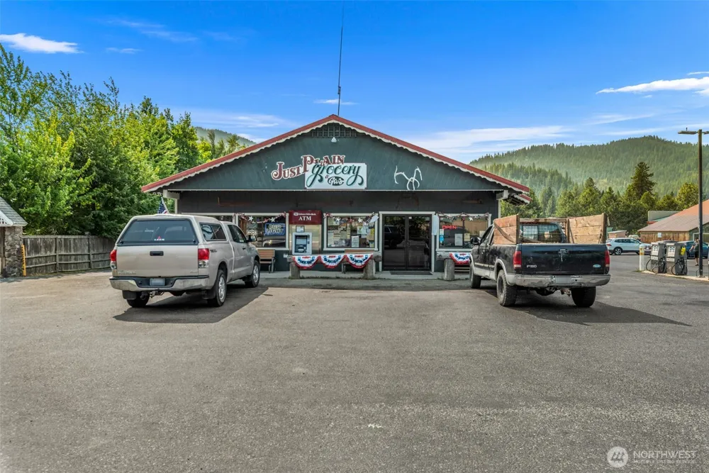17993 River Road Leavenworth, WA 98826