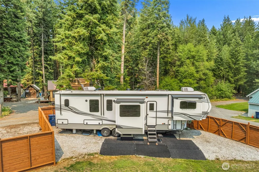 17993 River Road Leavenworth, WA 98826