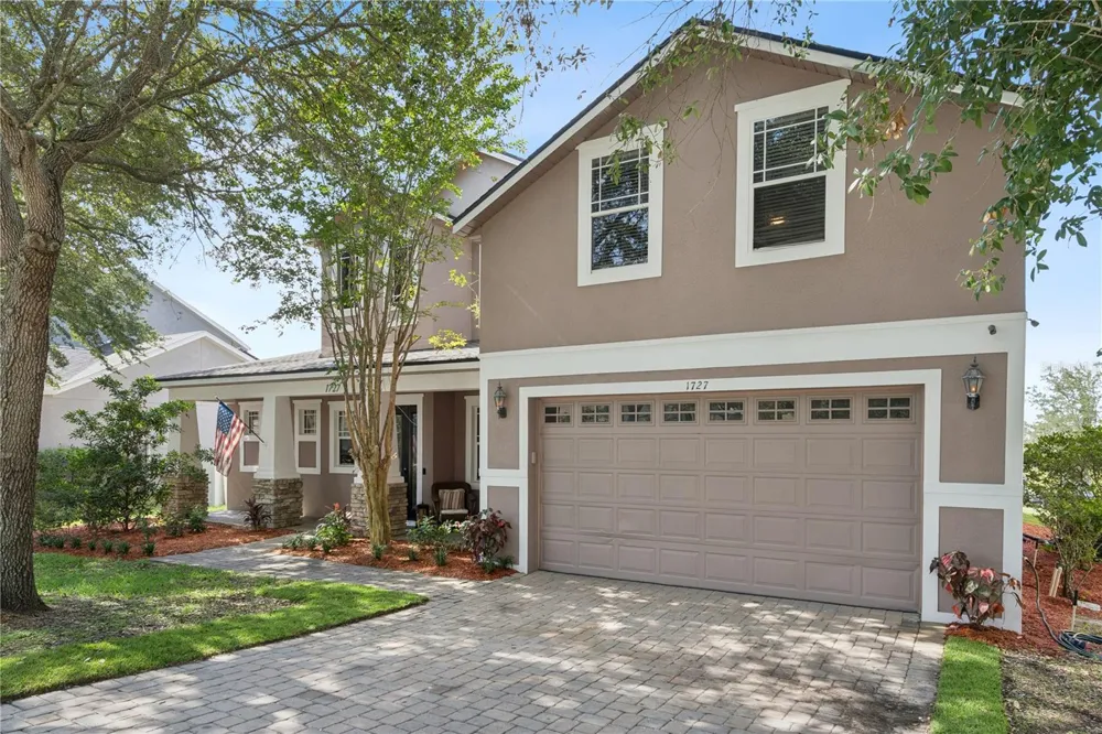 1727 SOUTHERN OAK LOOP Minneola, FL 34715