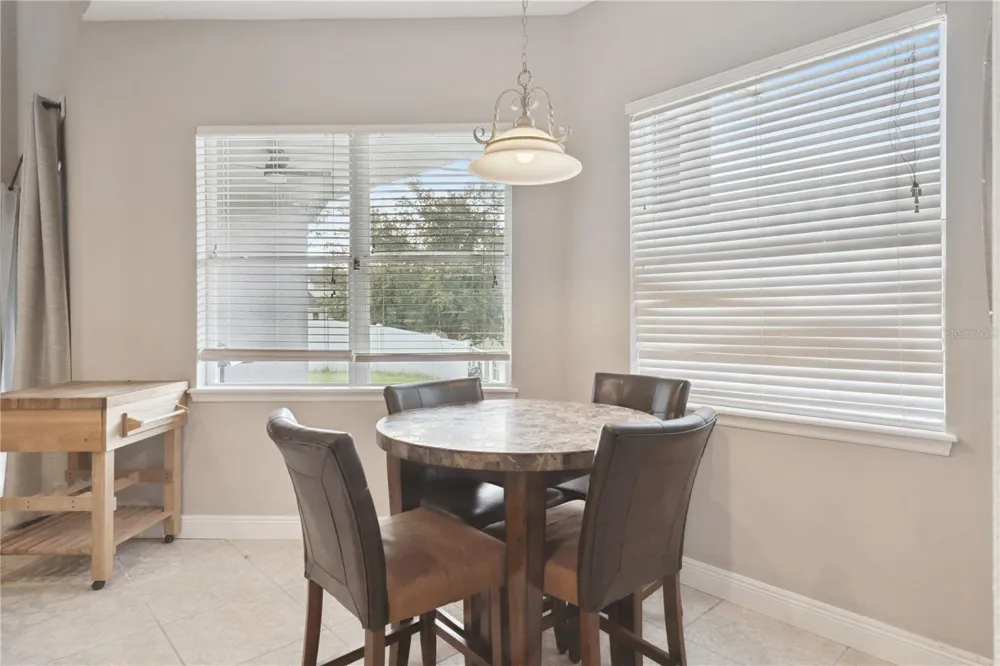 1727 SOUTHERN OAK LOOP Minneola, FL 34715