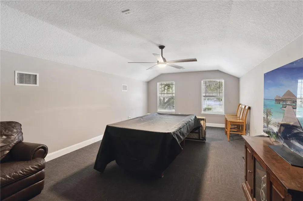 1727 SOUTHERN OAK LOOP Minneola, FL 34715