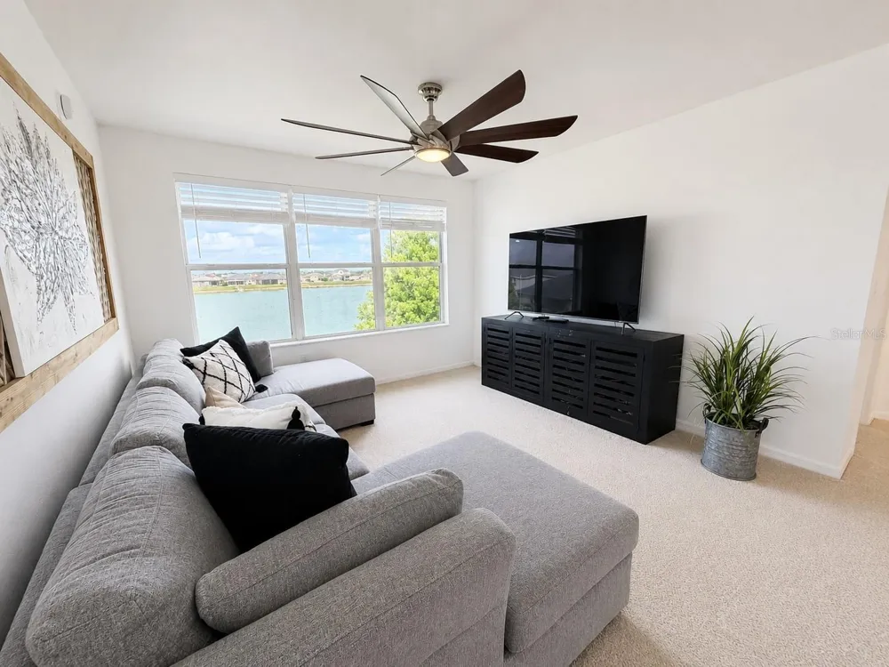 5267 WHITE EGRET LANE Lakeland, FL 33811