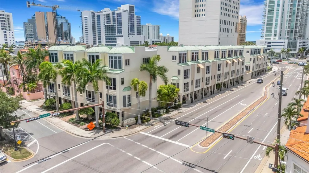 235 COCOANUT AVENUE #108B Sarasota, FL 34236