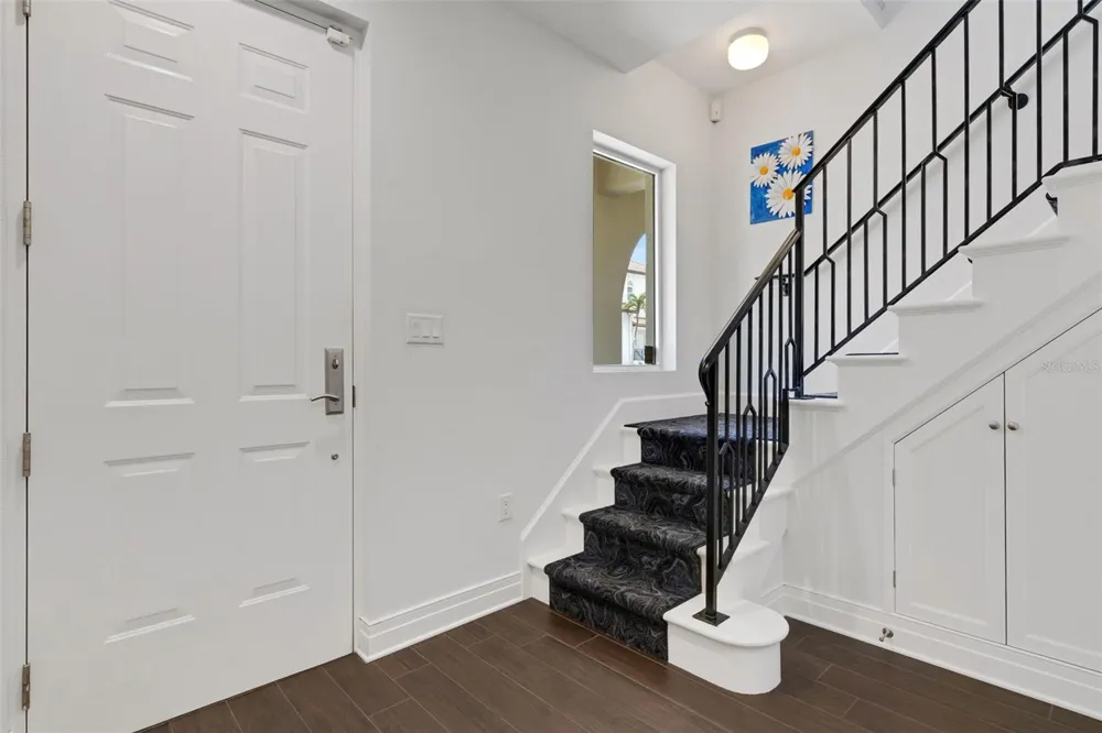 235 COCOANUT AVENUE #108B Sarasota, FL 34236