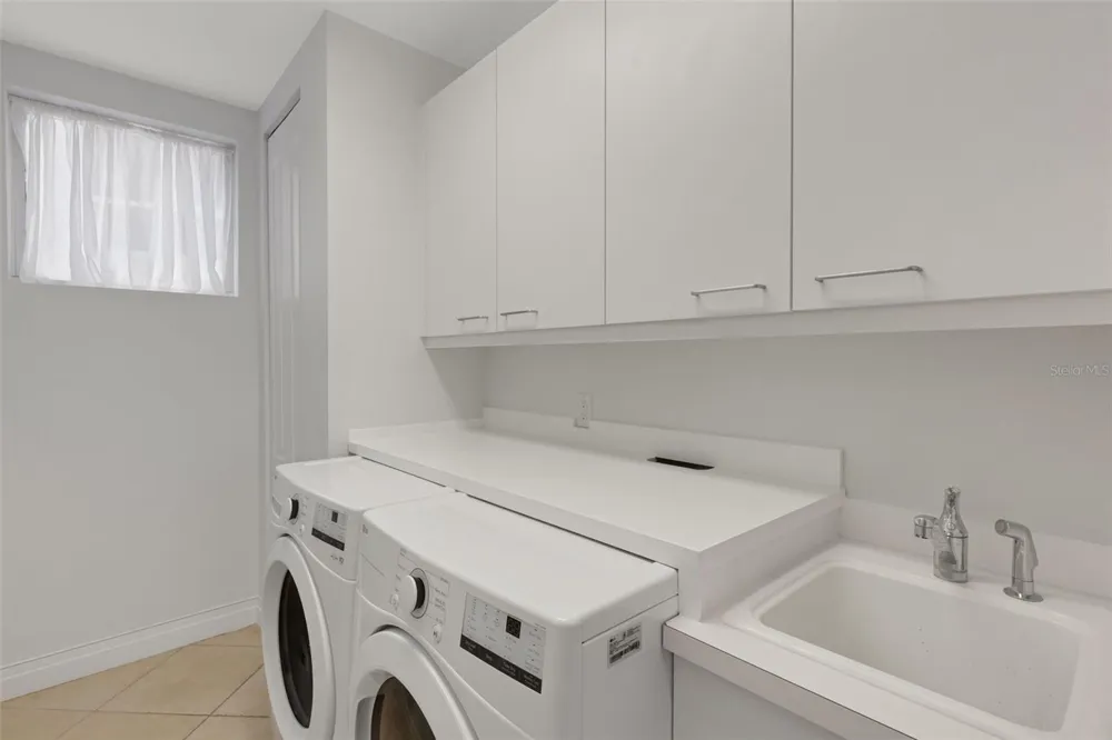 235 COCOANUT AVENUE #108B Sarasota, FL 34236