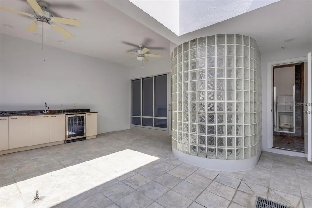 235 COCOANUT AVENUE #108B Sarasota, FL 34236