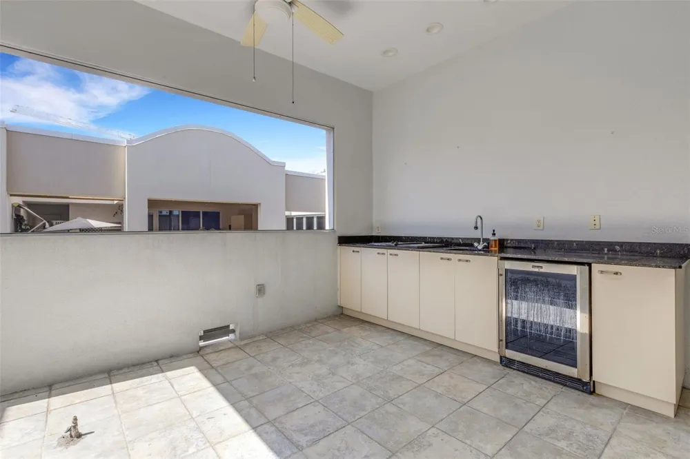 235 COCOANUT AVENUE #108B Sarasota, FL 34236