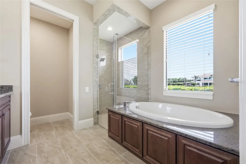 12102 MONTALCINO CIRCLE Windermere, FL 34786