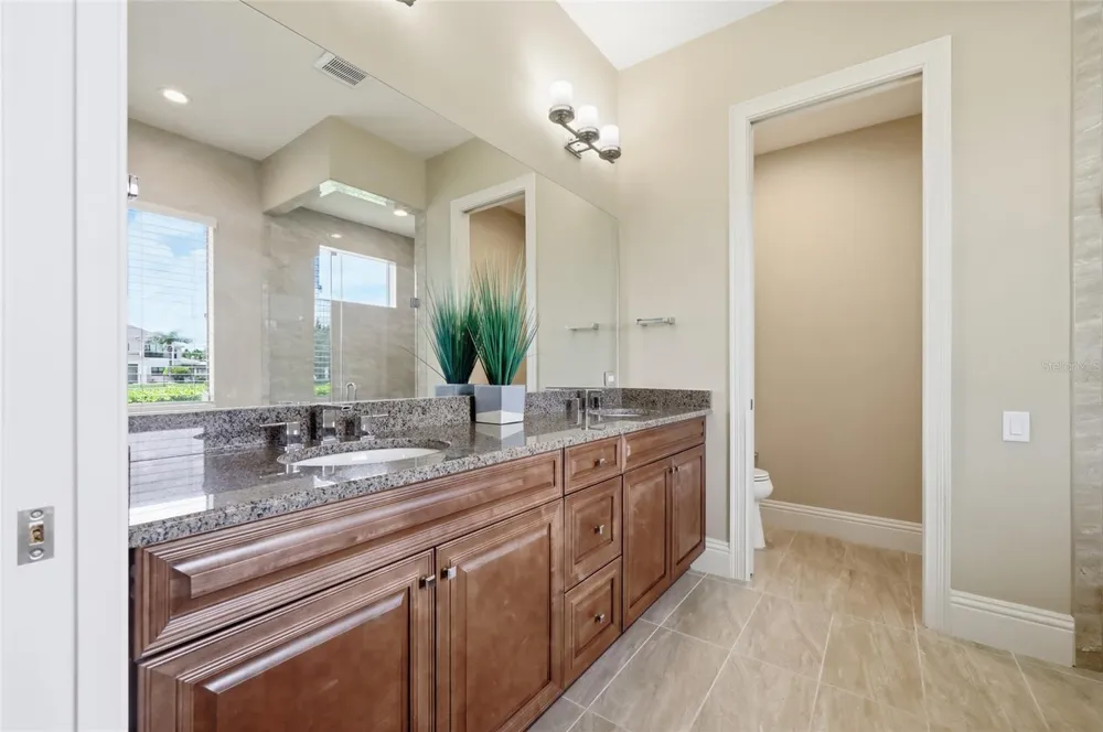 12102 MONTALCINO CIRCLE Windermere, FL 34786