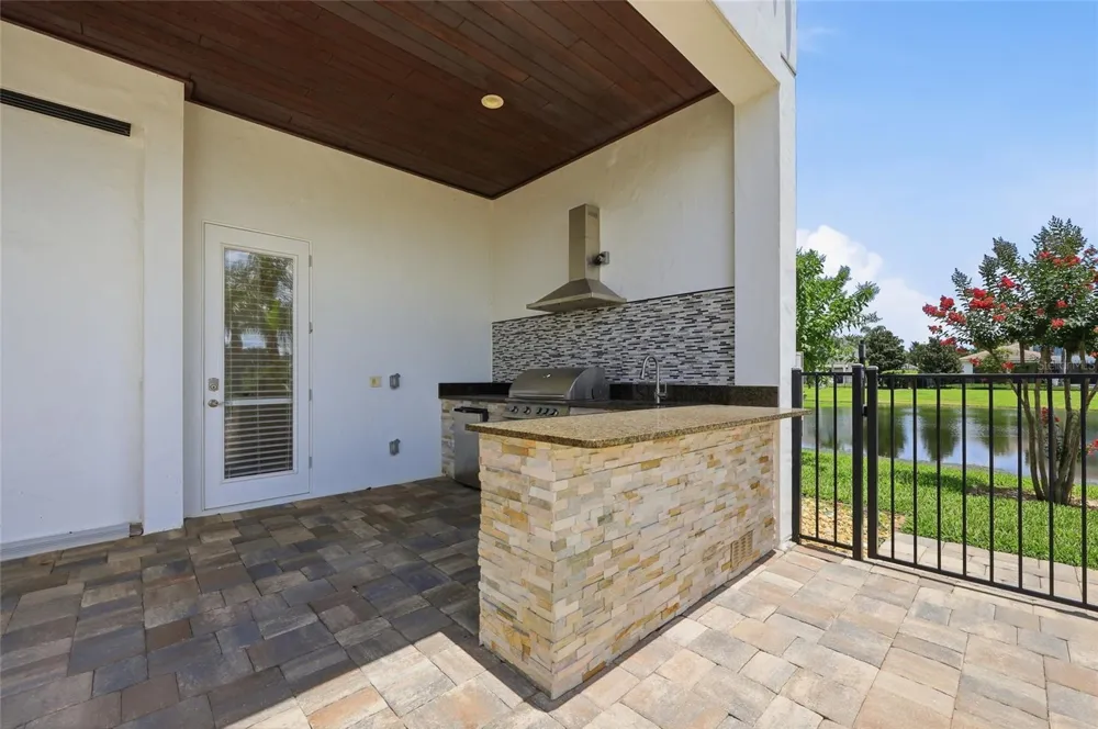 12102 MONTALCINO CIRCLE Windermere, FL 34786