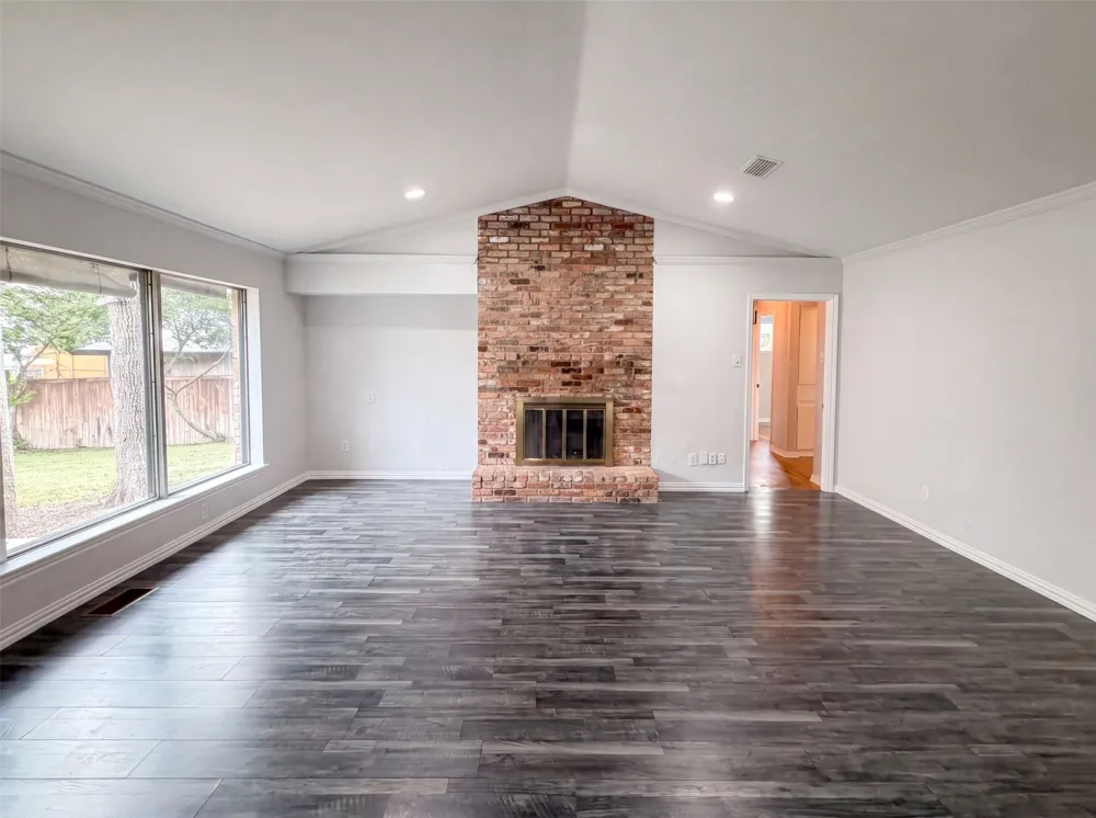 8839 Sweetwater Drive Dallas, TX 75228