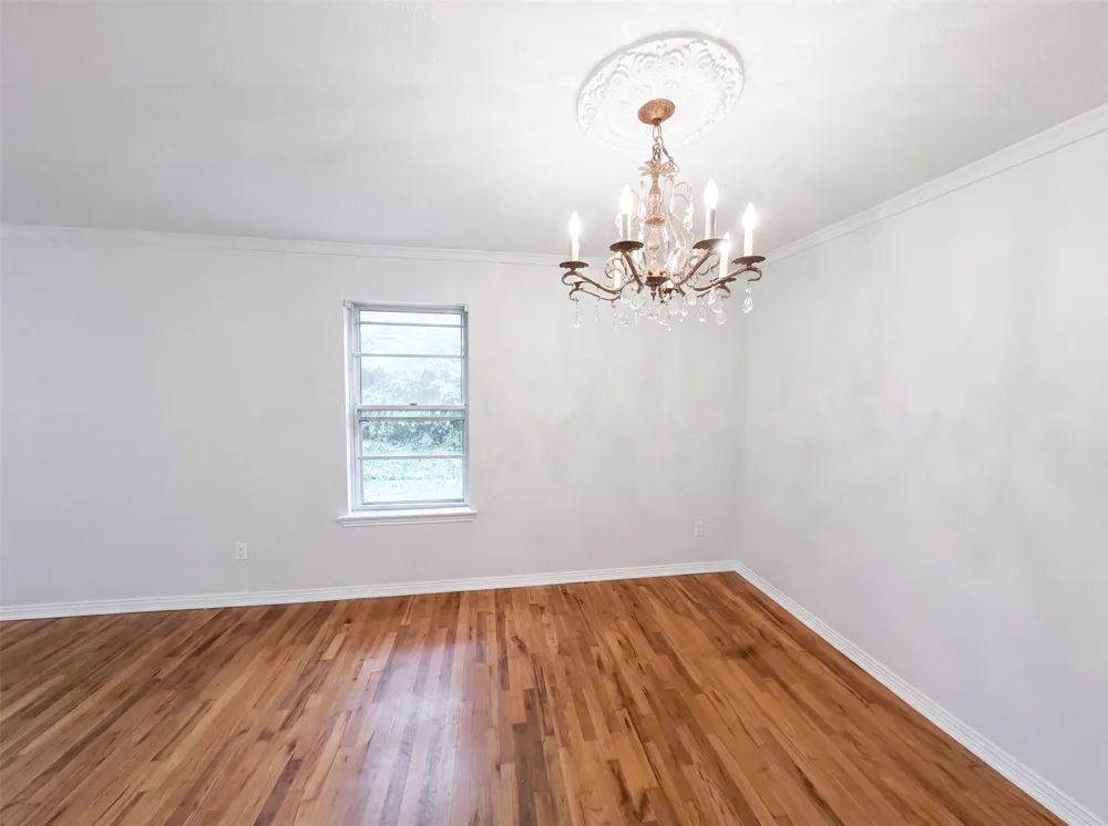 8839 Sweetwater Drive Dallas, TX 75228