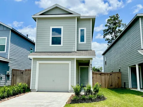 945 Pertuso Lane