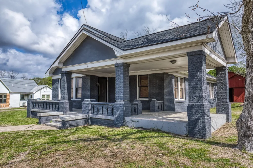 404 W Main Street Bellville, TX 77418