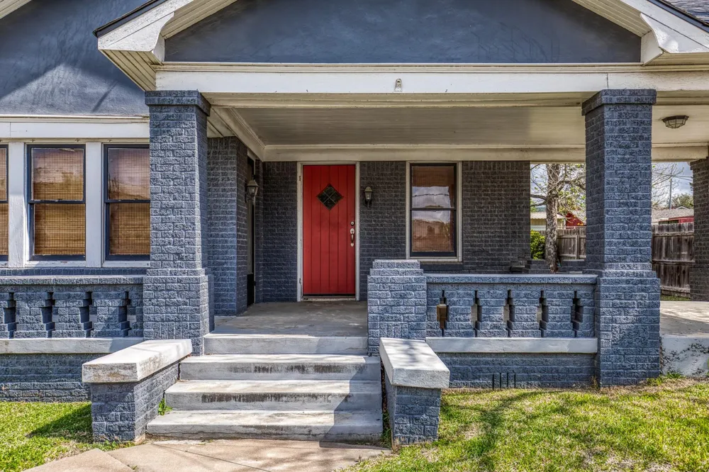 404 W Main Street Bellville, TX 77418