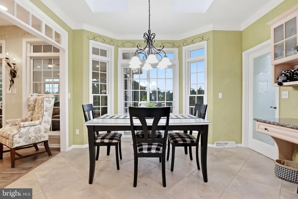 1709 COUNTRY MANOR York, PA 17408