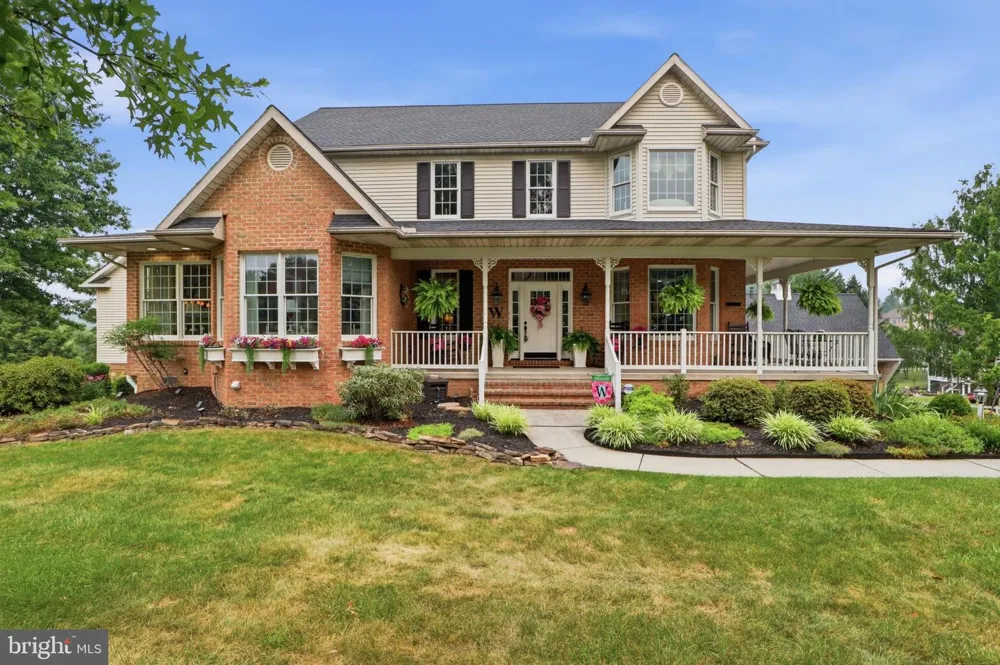 1709 COUNTRY MANOR York, PA 17408