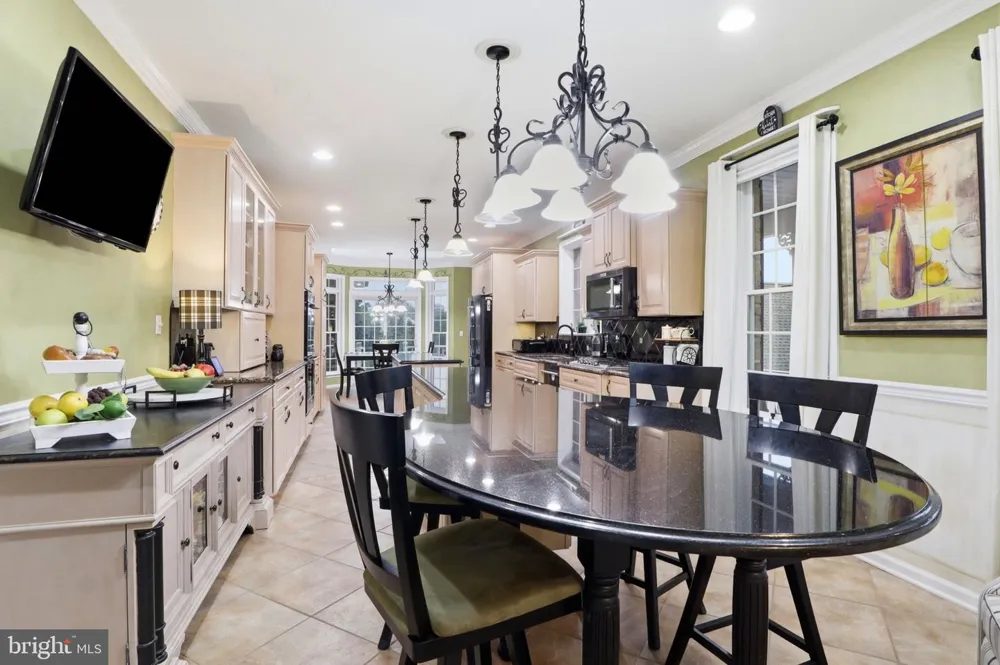 1709 COUNTRY MANOR York, PA 17408