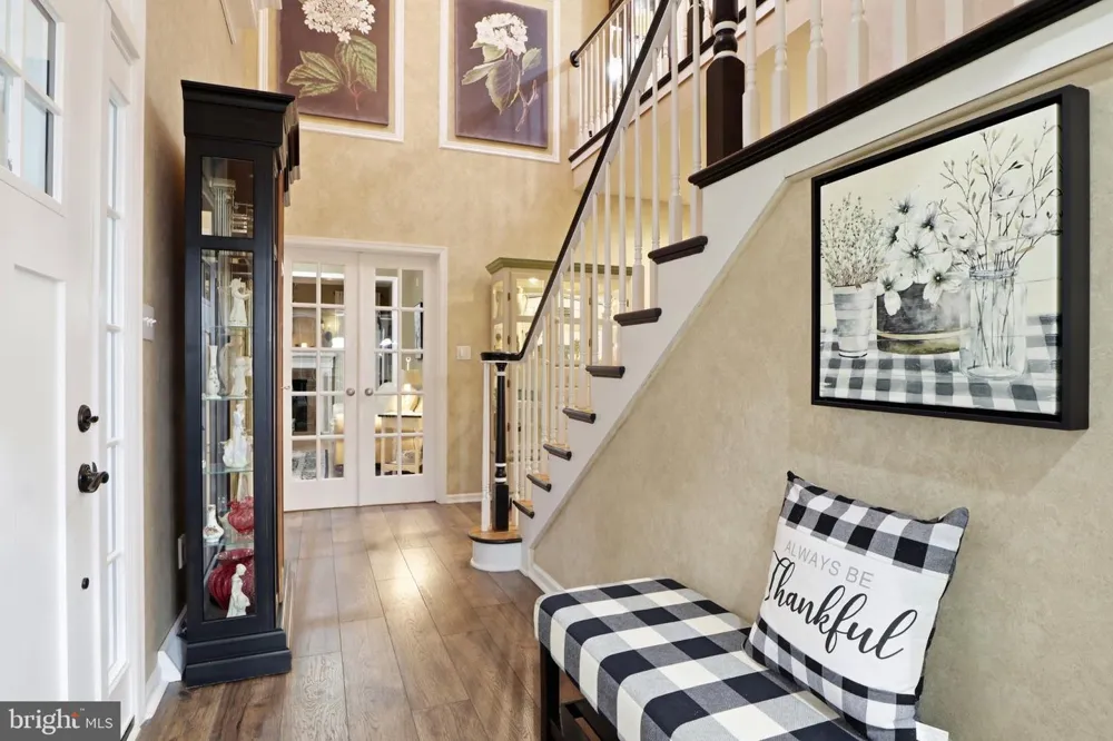 1709 COUNTRY MANOR York, PA 17408