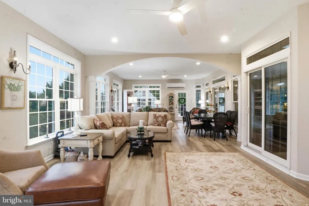 1709 COUNTRY MANOR York, PA 17408